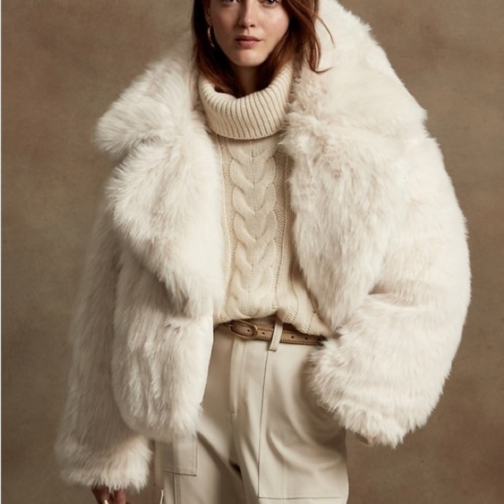 Banana republic puffer. White.